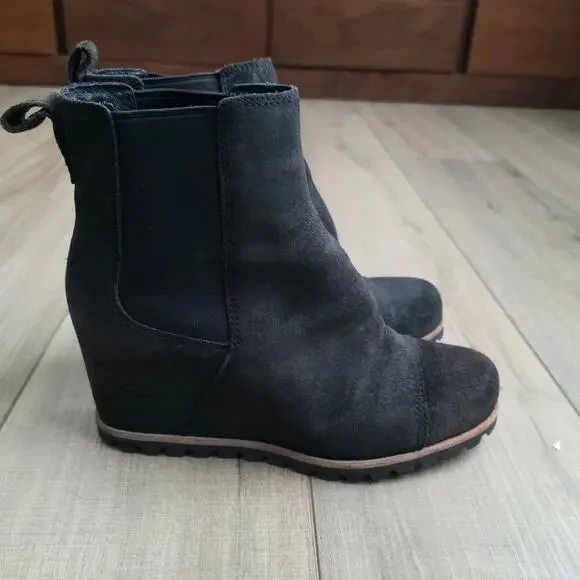 UGG Pax Waterproof Chelsea Nubuck Brown/Black Wedge Booties Women Sz 7.5 US - Picture 15 of 16